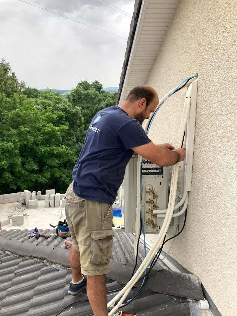 Réalisation bi-split Lyon - pose climatisation résidentielle